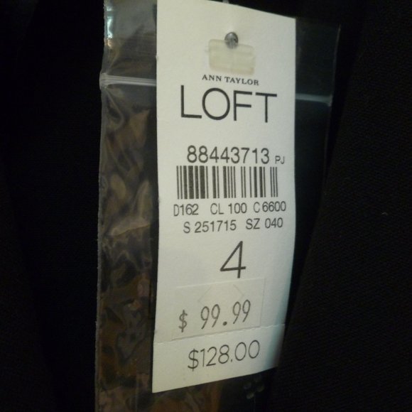 Ann Taylor Loft blazer - Picture 3 of 6